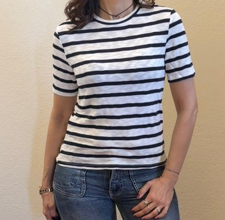 ARMANDA T-SHIRT