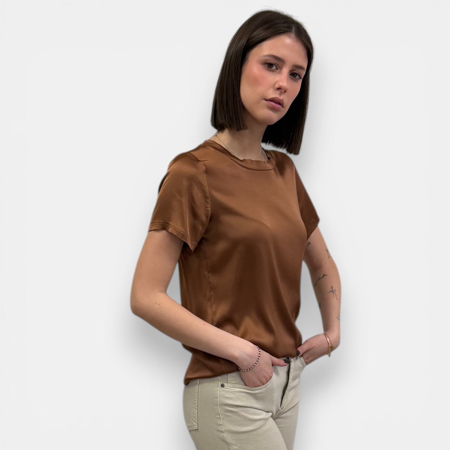 T-SHIRT IN RASO ALICE